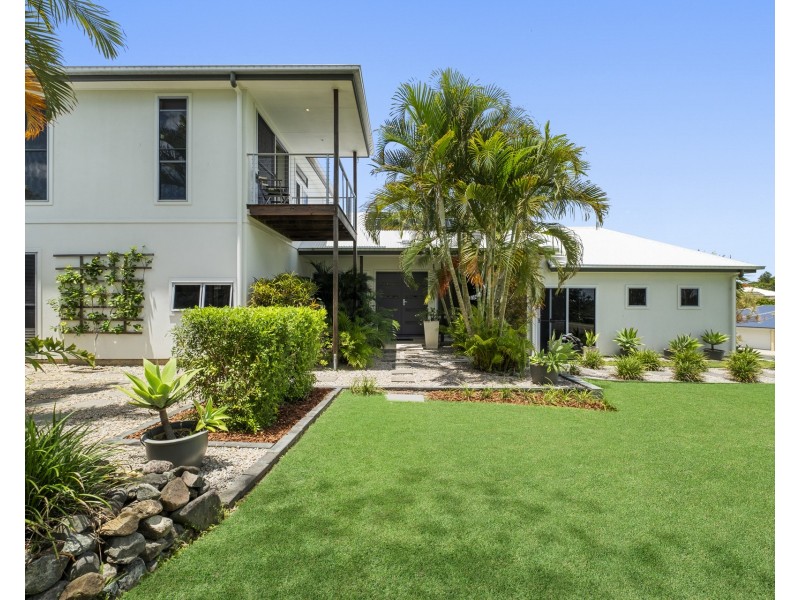 16 Rocklea Drive, Southside QLD 4570