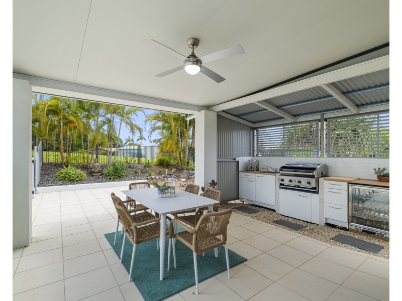 16 Rocklea Drive, Southside QLD 4570