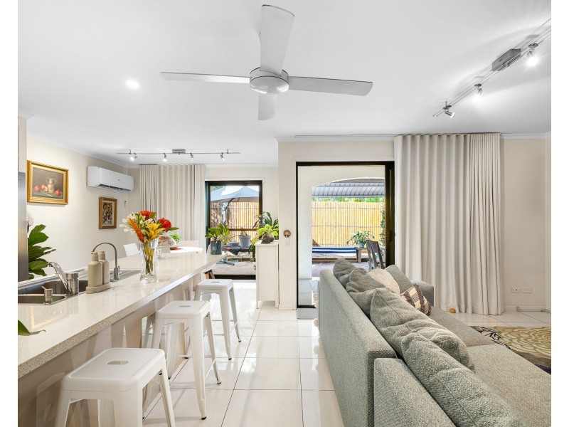 51/1 Poinsettia Court, Mooloolaba QLD 4557