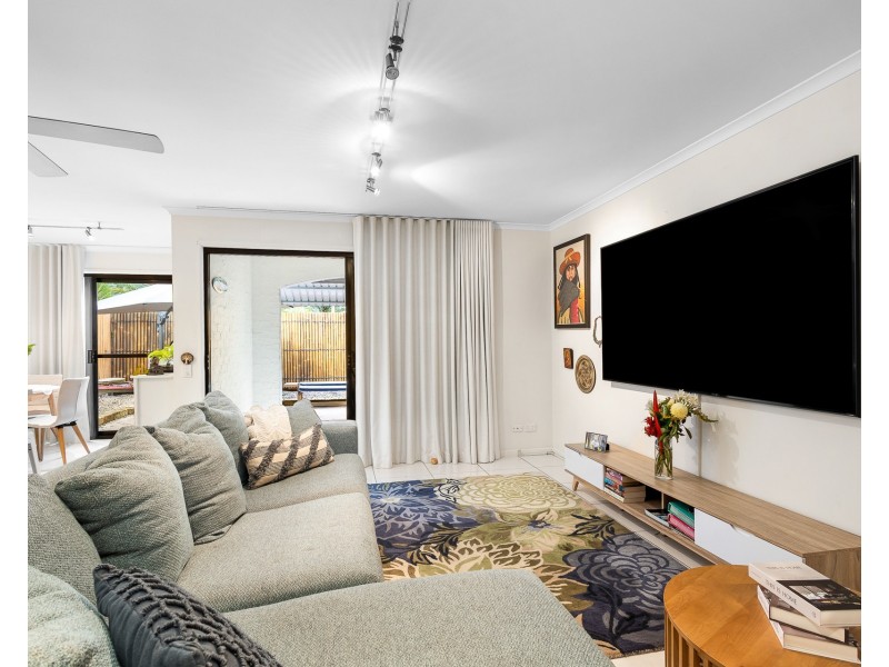 51/1 Poinsettia Court, Mooloolaba QLD 4557