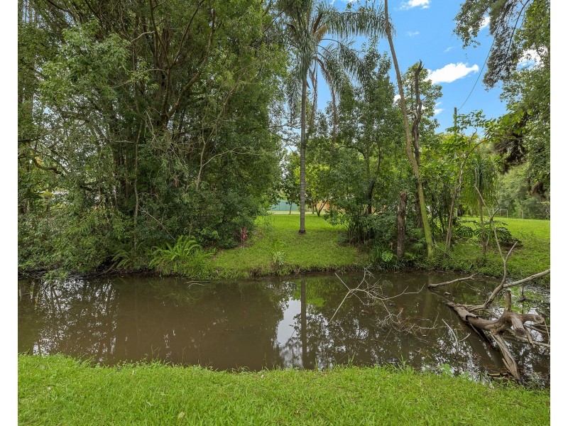 96 King Road, Mooloolah Valley QLD 4553