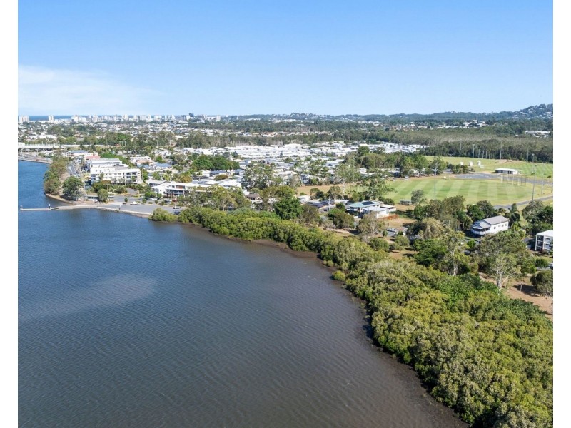 2/353 Bradman Avenue, Maroochydore QLD 4558