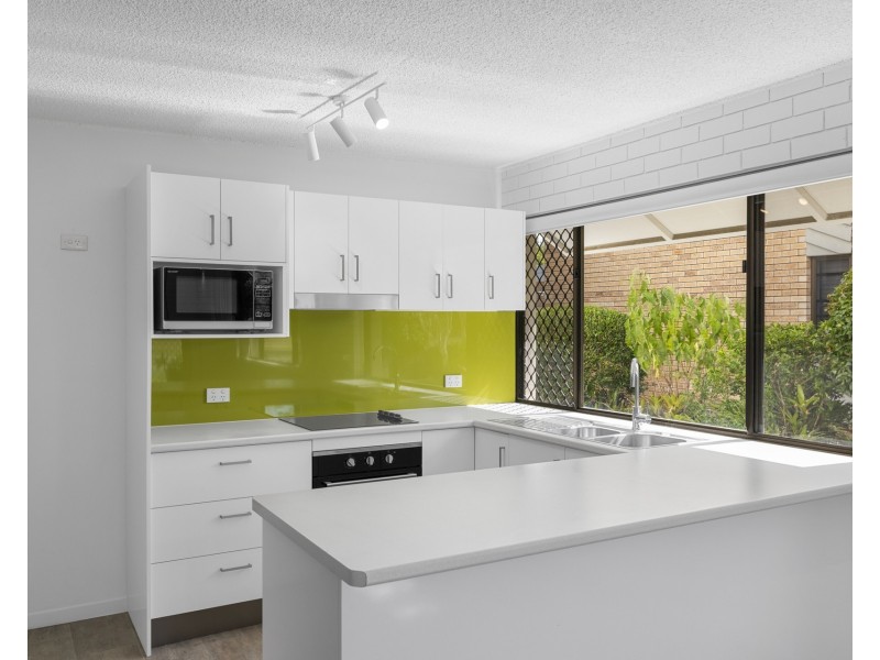 2/353 Bradman Avenue, Maroochydore QLD 4558