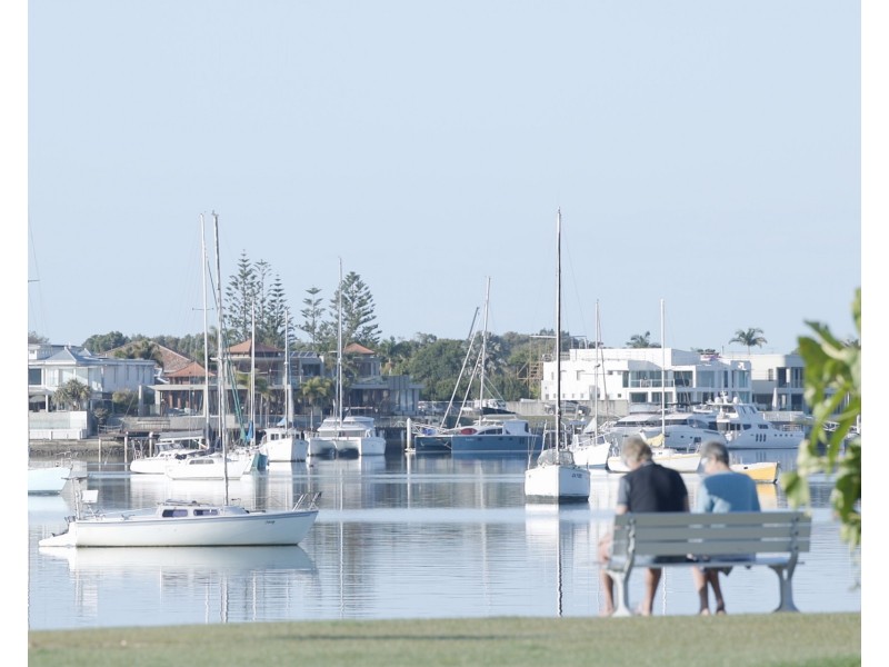 2/353 Bradman Avenue, Maroochydore QLD 4558