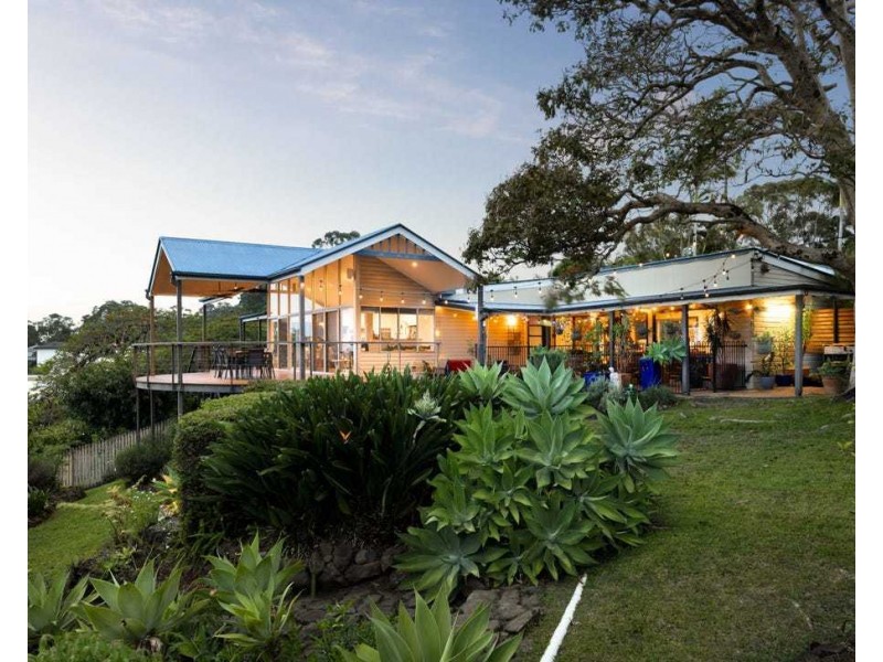 10-12 Horseshoe Bend, Buderim QLD 4556