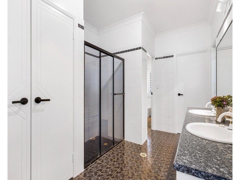 35 Mooloolah Road, Mooloolah Valley QLD 4553