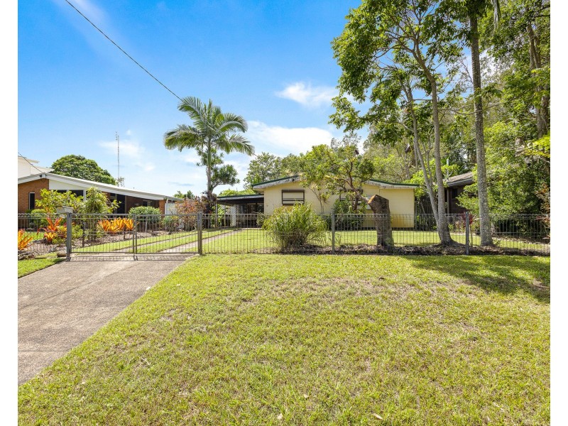 10 Jones Parade, Coolum Beach QLD 4573