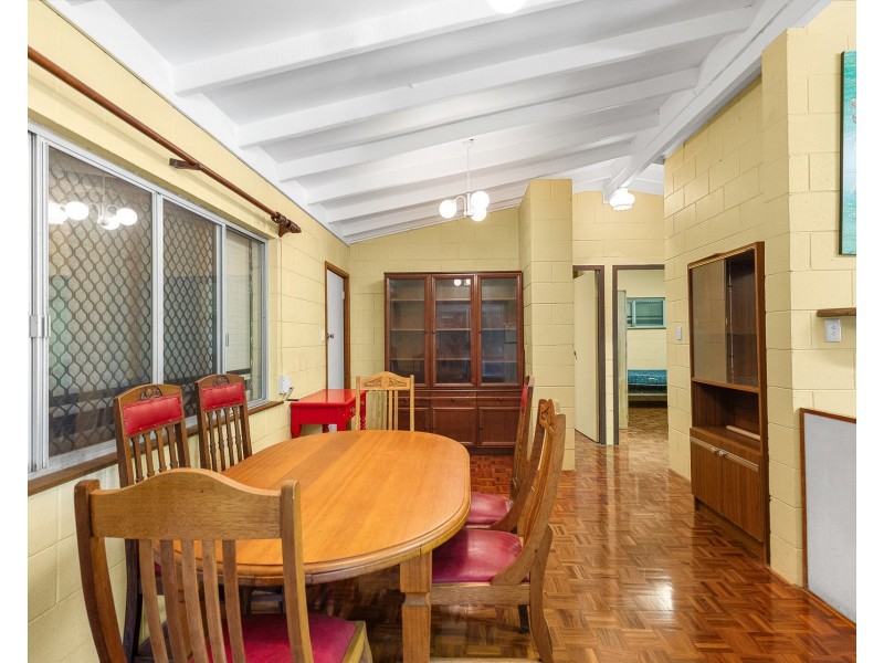 10 Jones Parade, Coolum Beach QLD 4573