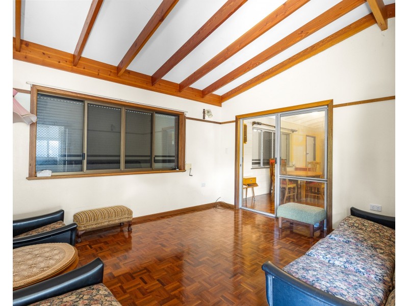 10 Jones Parade, Coolum Beach QLD 4573