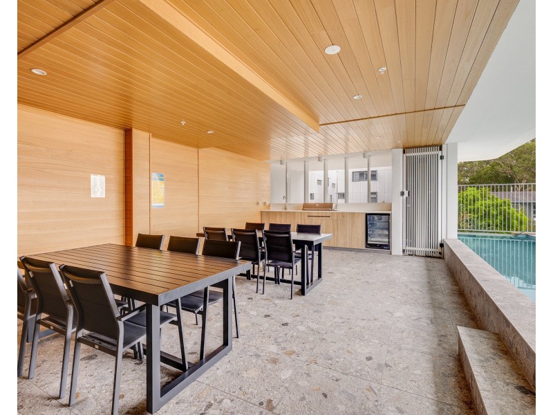 102/37 Smith Street, Mooloolaba QLD 4557