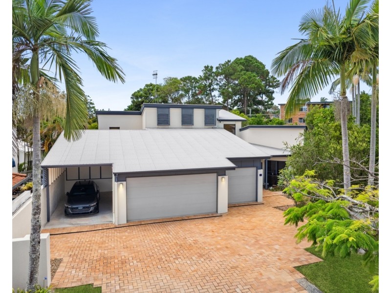 15 Ocean Crest Place, Alexandra Headland QLD 4572