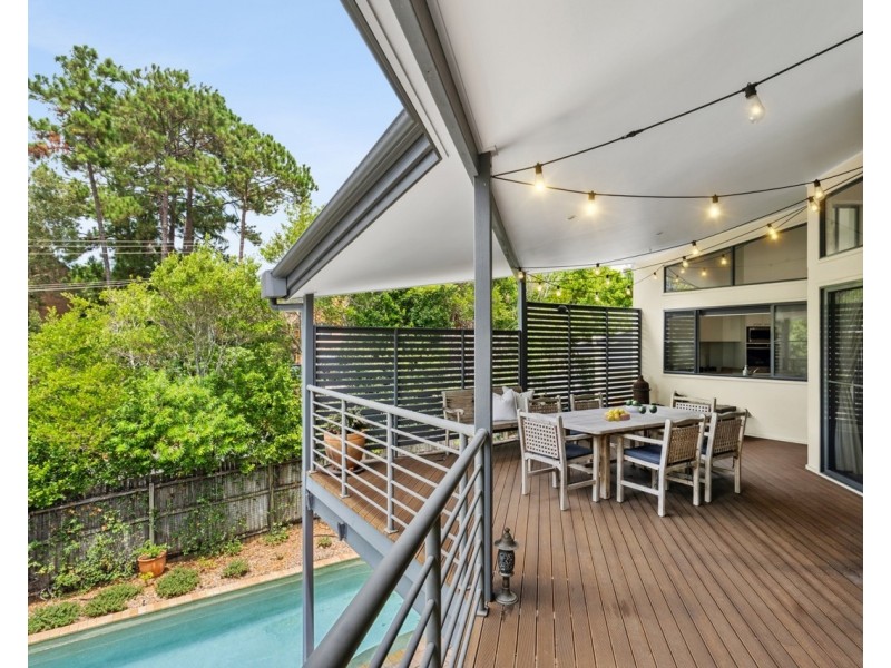 15 Ocean Crest Place, Alexandra Headland QLD 4572