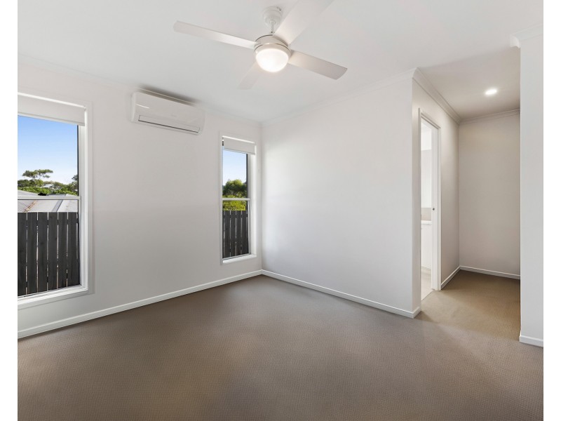 42 James Whalley Drive, Burnside QLD 4560