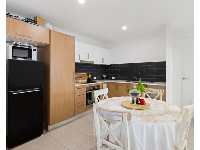 42 James Whalley Drive, Burnside QLD 4560