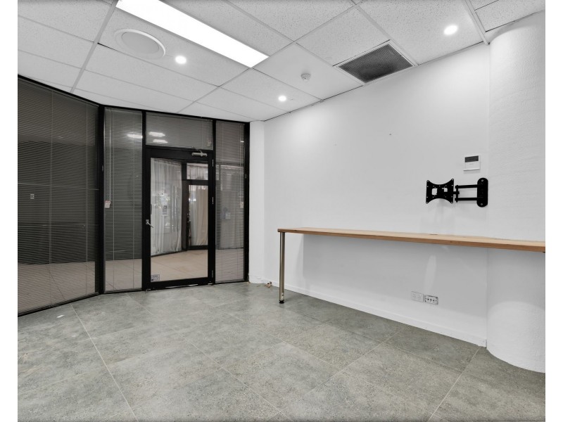4/2-4 Ocean Street, Maroochydore QLD 4558