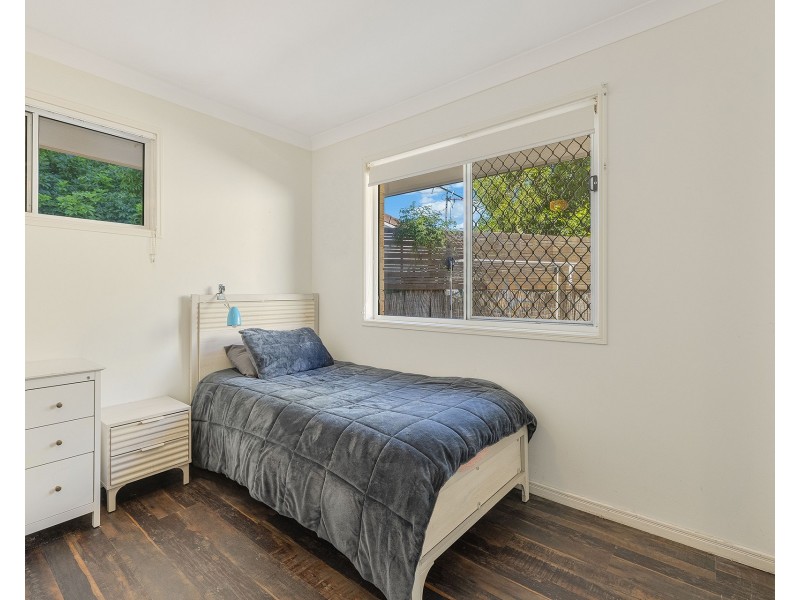 1 Dunk Place, Little Mountain QLD 4551