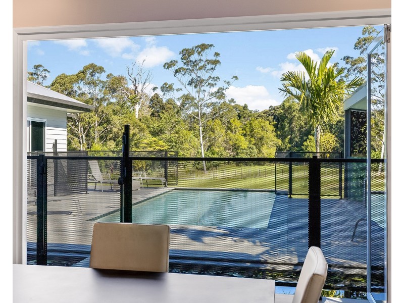 11 Bushland Place, Dulong QLD 4560