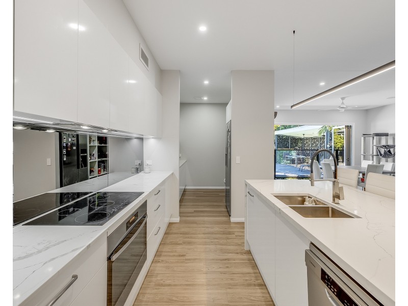 11 Bushland Place, Dulong QLD 4560