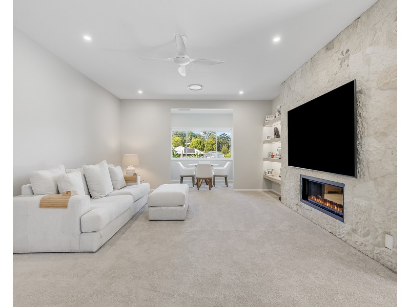 11 Bushland Place, Dulong QLD 4560