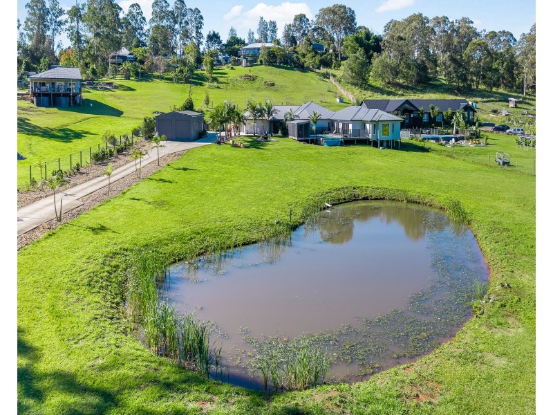 11 Bushland Place, Dulong QLD 4560