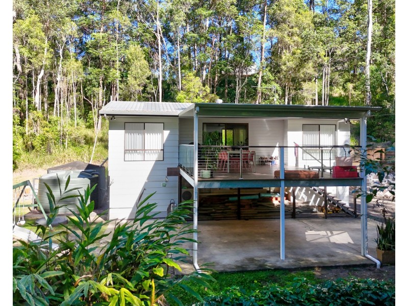 92 Cunning Road, Tanawha QLD 4556