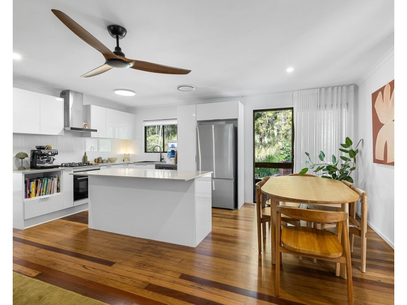 92 Cunning Road, Tanawha QLD 4556