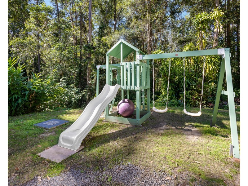 92 Cunning Road, Tanawha QLD 4556