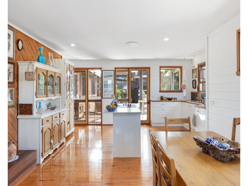 9 Brentwood Avenue, Mooloolaba QLD 4557