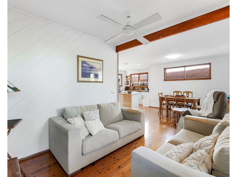9 Brentwood Avenue, Mooloolaba QLD 4557
