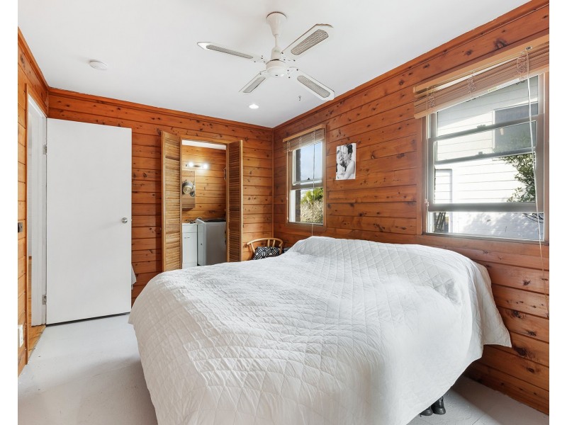 9 Brentwood Avenue, Mooloolaba QLD 4557