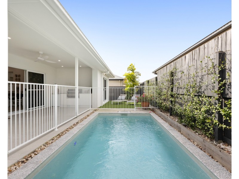 35 Greenmount Drive, Palmview QLD 4553
