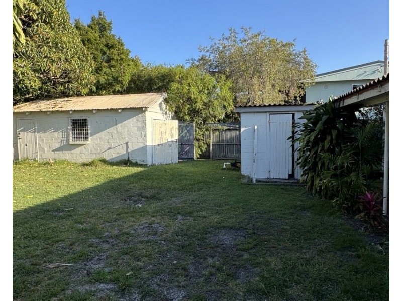 31 Palmer Avenue, Golden Beach QLD 4551