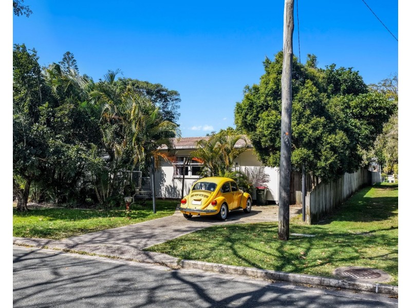 31 Palmer Avenue, Golden Beach QLD 4551