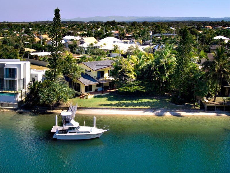 1 Waringa Court, Minyama QLD 4575