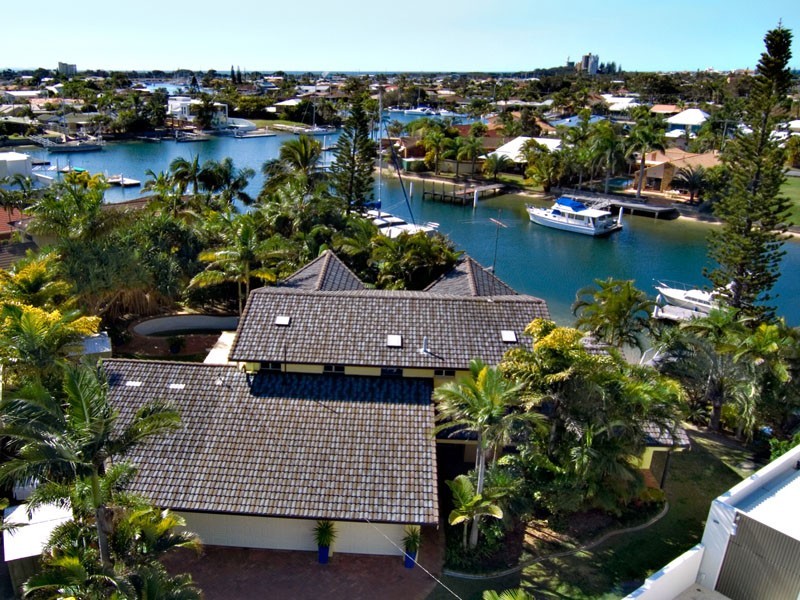 1 Waringa Court, Minyama QLD 4575