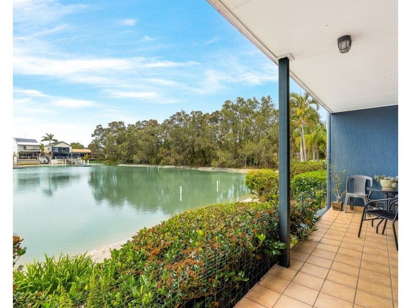 1/10 Carrothool Place, Mooloolaba QLD 4557