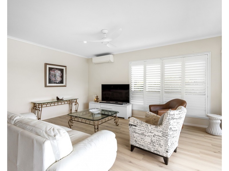 1/10 Carrothool Place, Mooloolaba QLD 4557