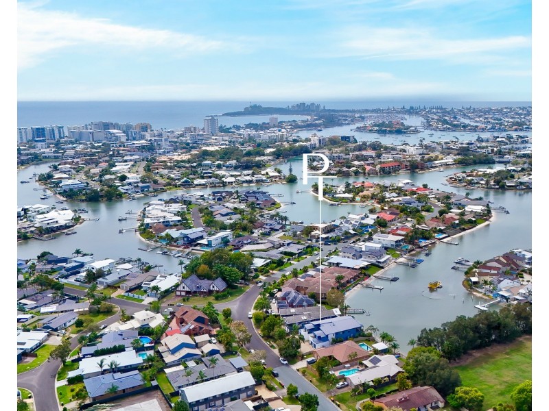 1/10 Carrothool Place, Mooloolaba QLD 4557