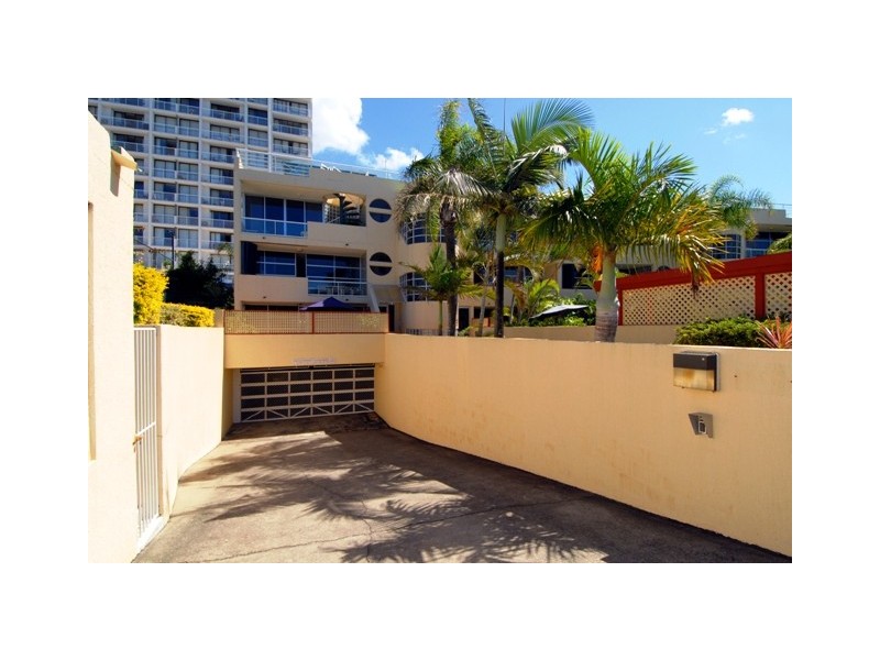 1/70 Alexandra Parade, Maroochydore QLD 4558
