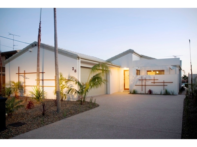 28 Elanora Avenue, Mooloolaba QLD 4557