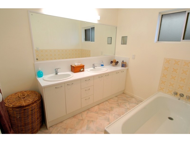 4 Atkinson, Bli Bli QLD 4560