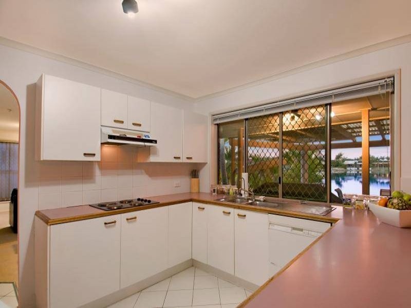 7 Sunpointe Street, Maroochydore QLD 4558