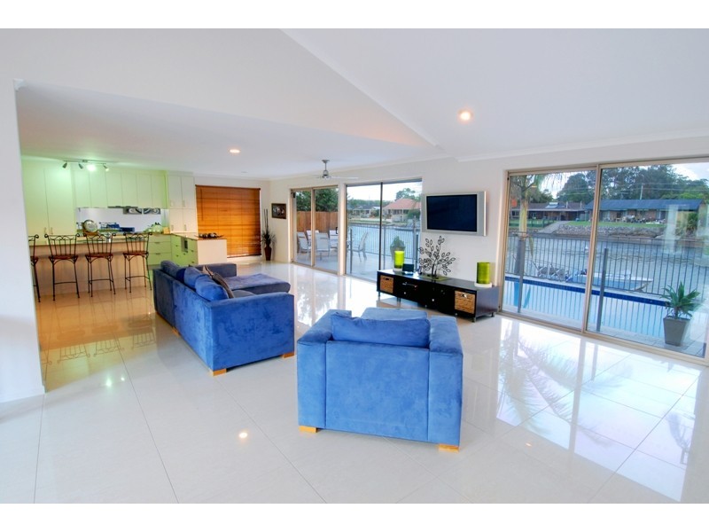 61 Buna Street, Maroochydore QLD 4558