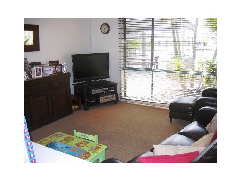 84 Maroochy Waters Drive, Maroochydore QLD 4558