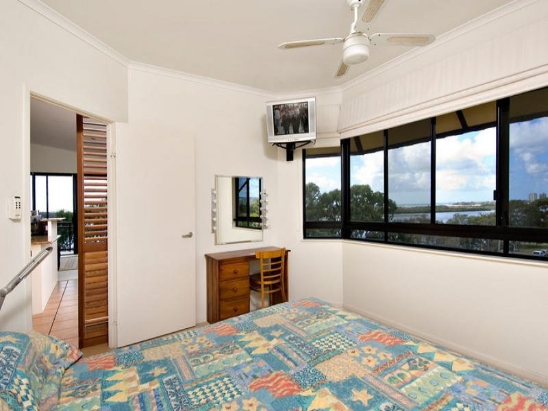 24 Picnic Point Esplanade, Maroochydore QLD 4558