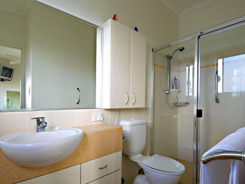 24 Picnic Point Esplanade, Maroochydore QLD 4558