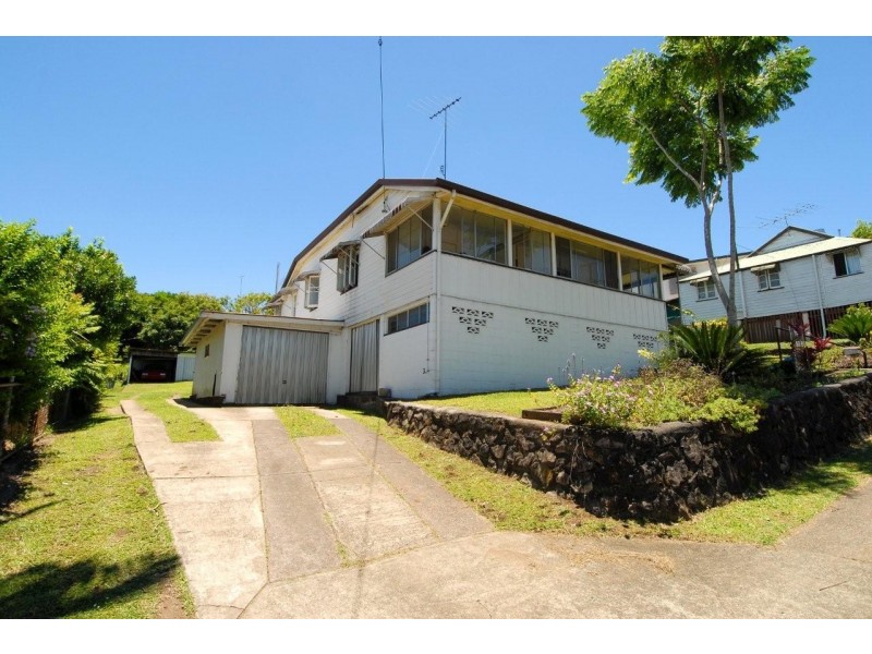 6 Arundell Avenue, Nambour QLD 4560