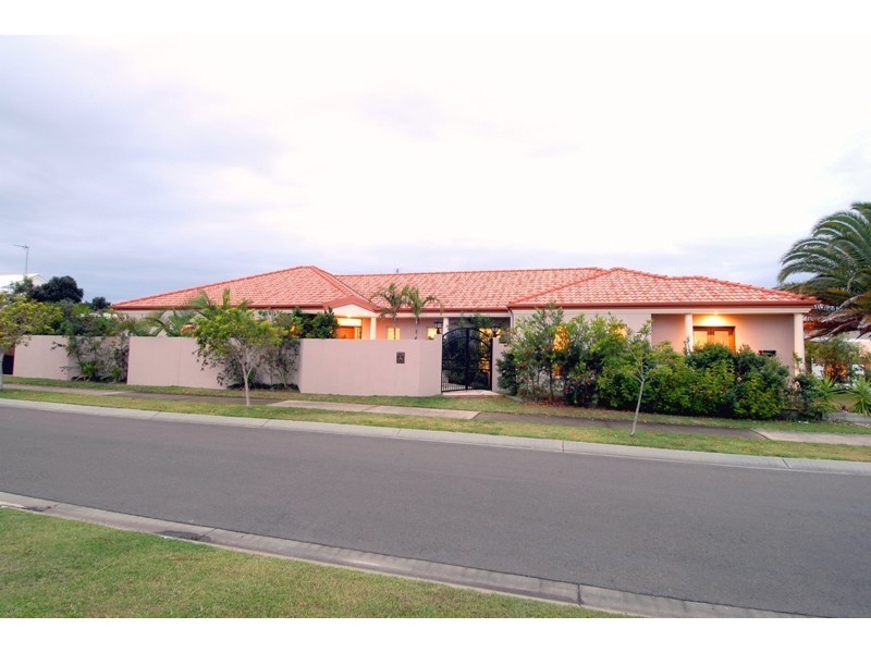 1 Antigua Court, Kawana Island QLD 4575