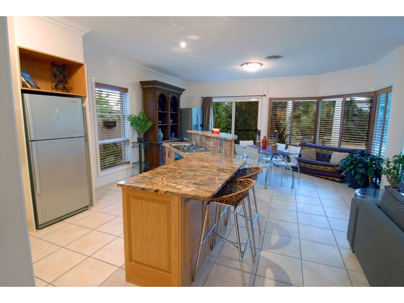 1 Antigua Court, Kawana Island QLD 4575