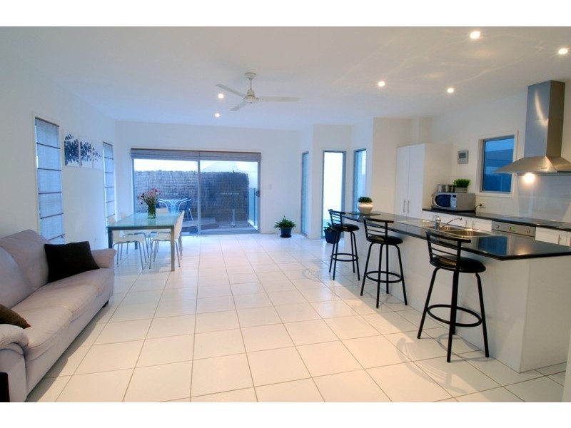 21 Juan Street, Alexandra Headland QLD 4572